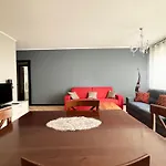Centro Elegante Апартаменти