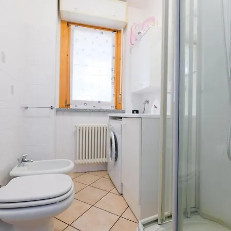 Centro Elegante דירה *